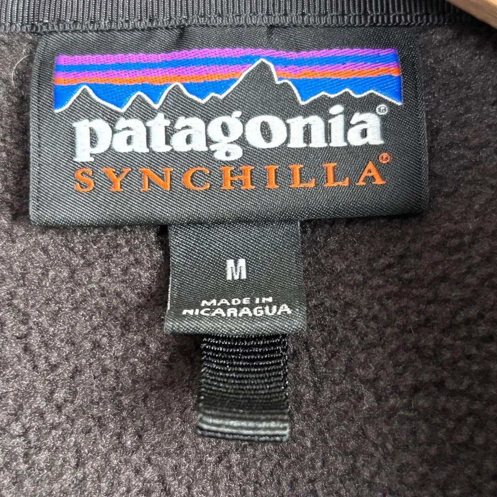 Patagonia Men's Classic Synchilla Fleece Vest in Black with Logo‎ Size Medium